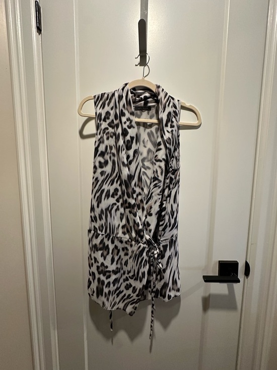 Suzy Shier Tops - Suzy Shier Black & White Animal-Print Blouse